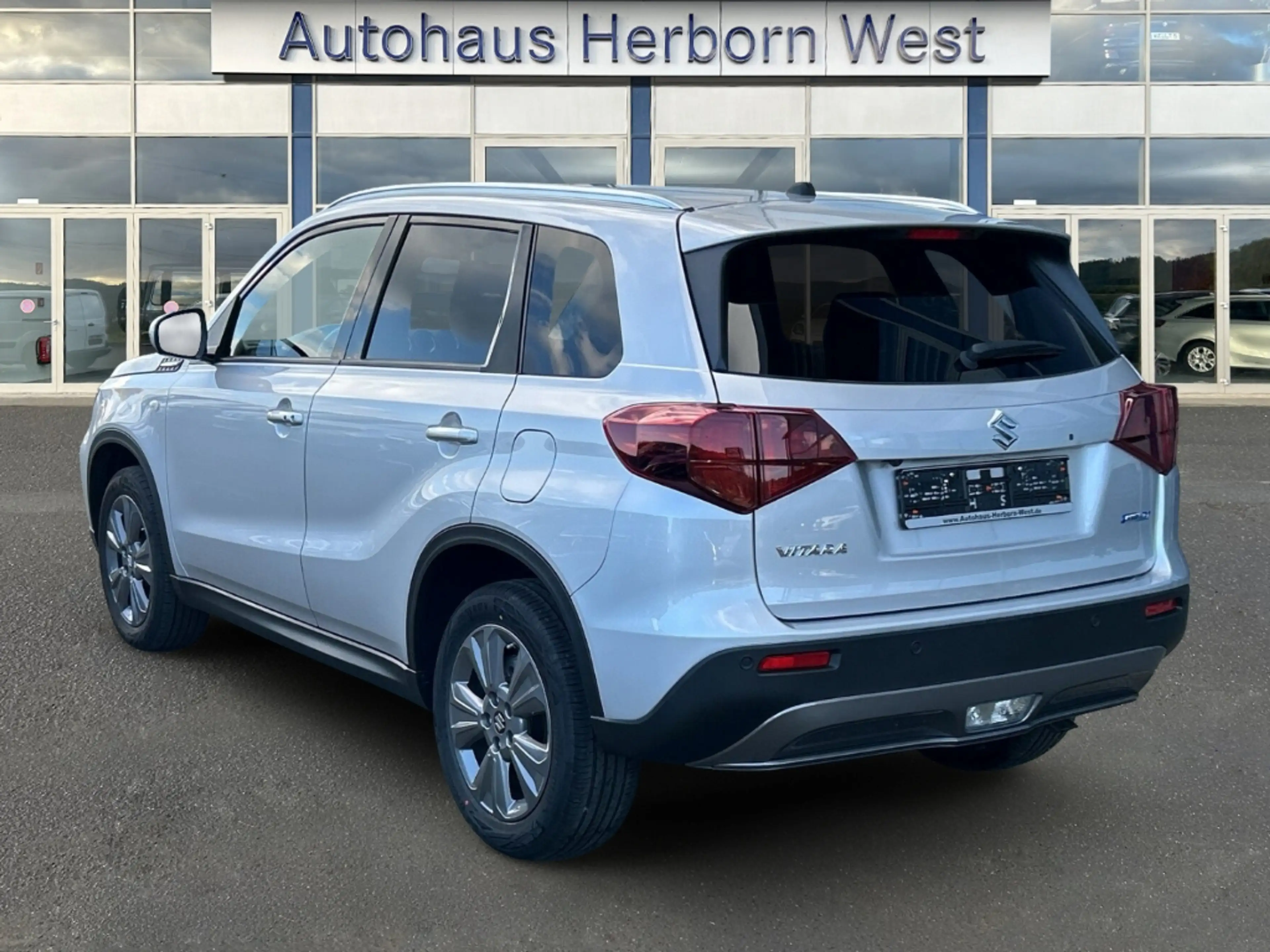 Suzuki Vitara 1.4GL+ Mild Hybrid 48V LED Navi RFK LM 17 SHZ Blue — photo 4