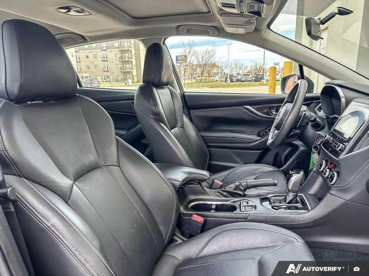 Subaru Impreza снимка Subaru Impreza