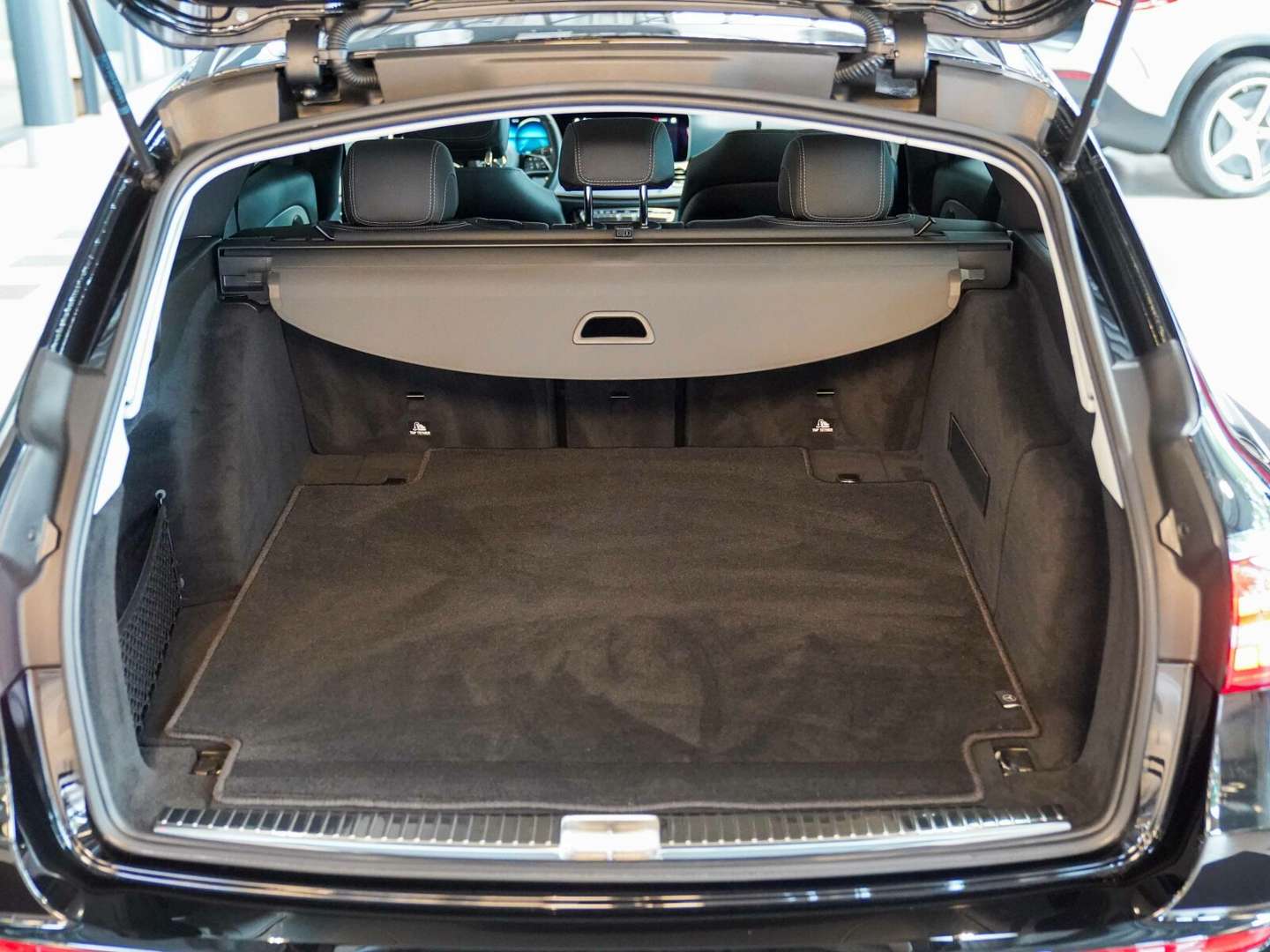 Mercedes Classe E 220 AMG-Line -  - Joinsteer - #4