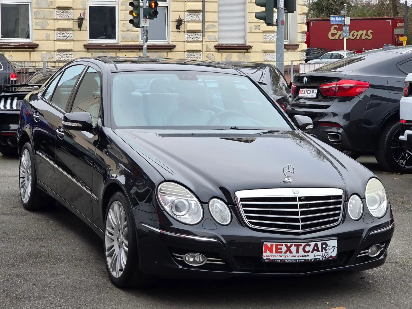 Mercedes-Benz E 320 CDI 4-Matic DPF Avantg.|Auto|AHK|Pano| Schwarz - 2