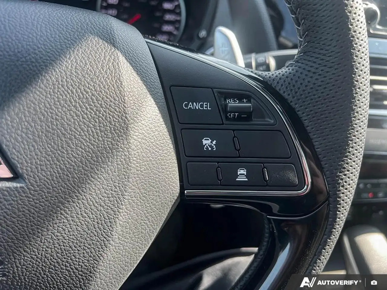 Mitsubishi Eclipse Cross снимка Mitsubishi Eclipse Cross