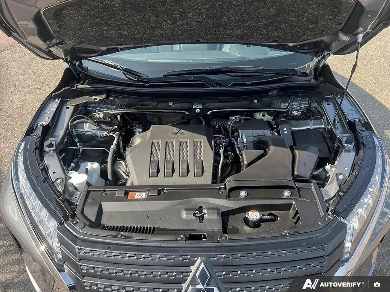 Mitsubishi Eclipse Cross снимка Mitsubishi Eclipse Cross