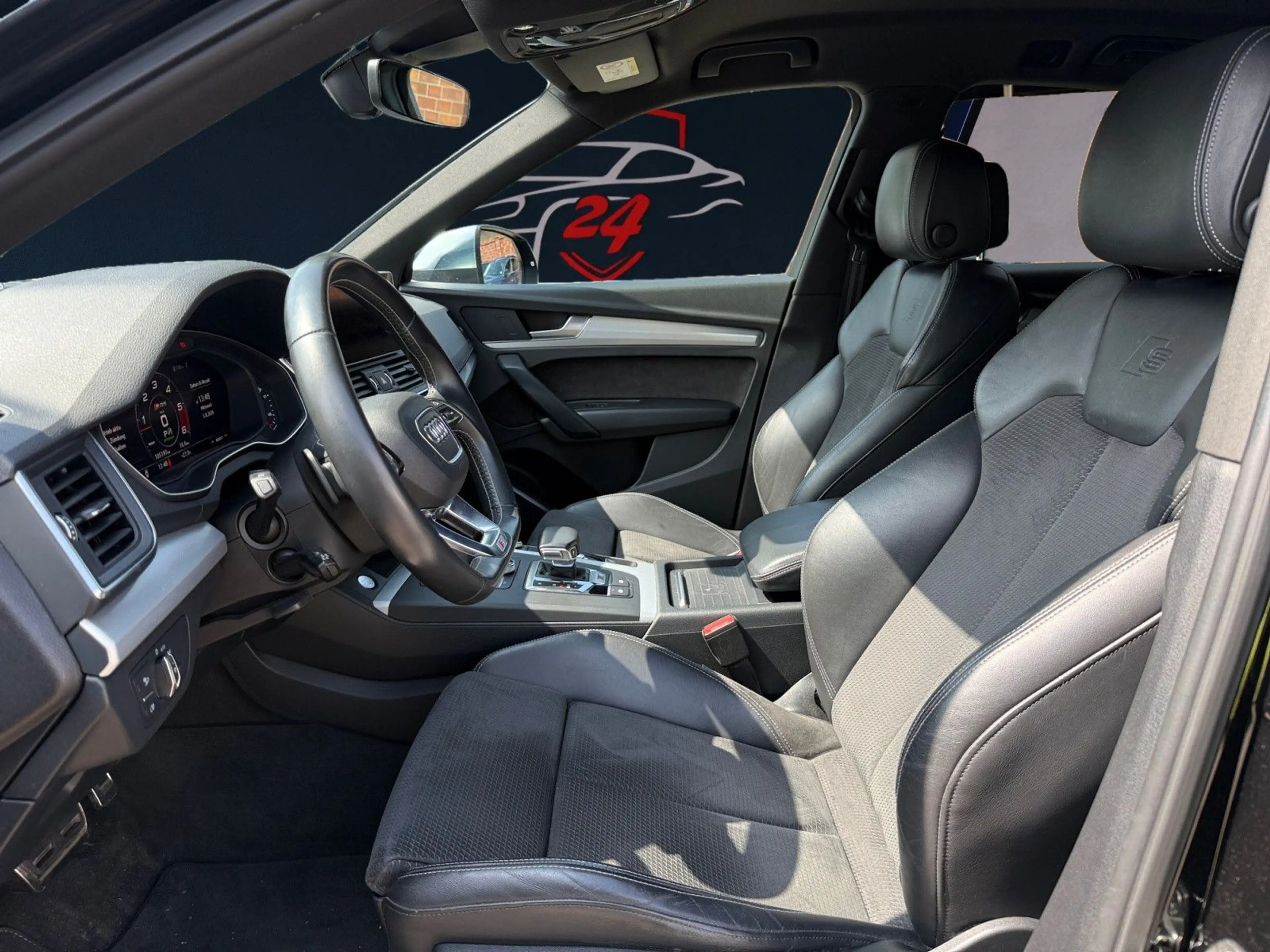 Audi SQ5 3.0 TDI quattro — photo 10