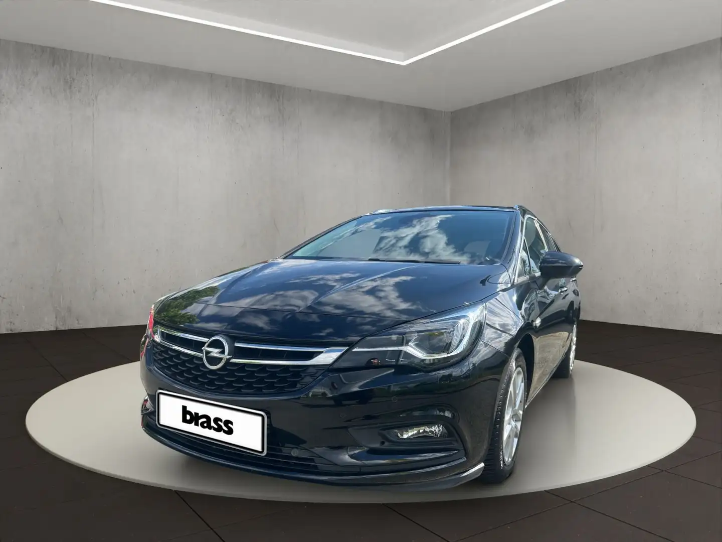 Opel Astra Sports Tourer INNOVATION 1.4 Turbo 110 kW Noir - 1