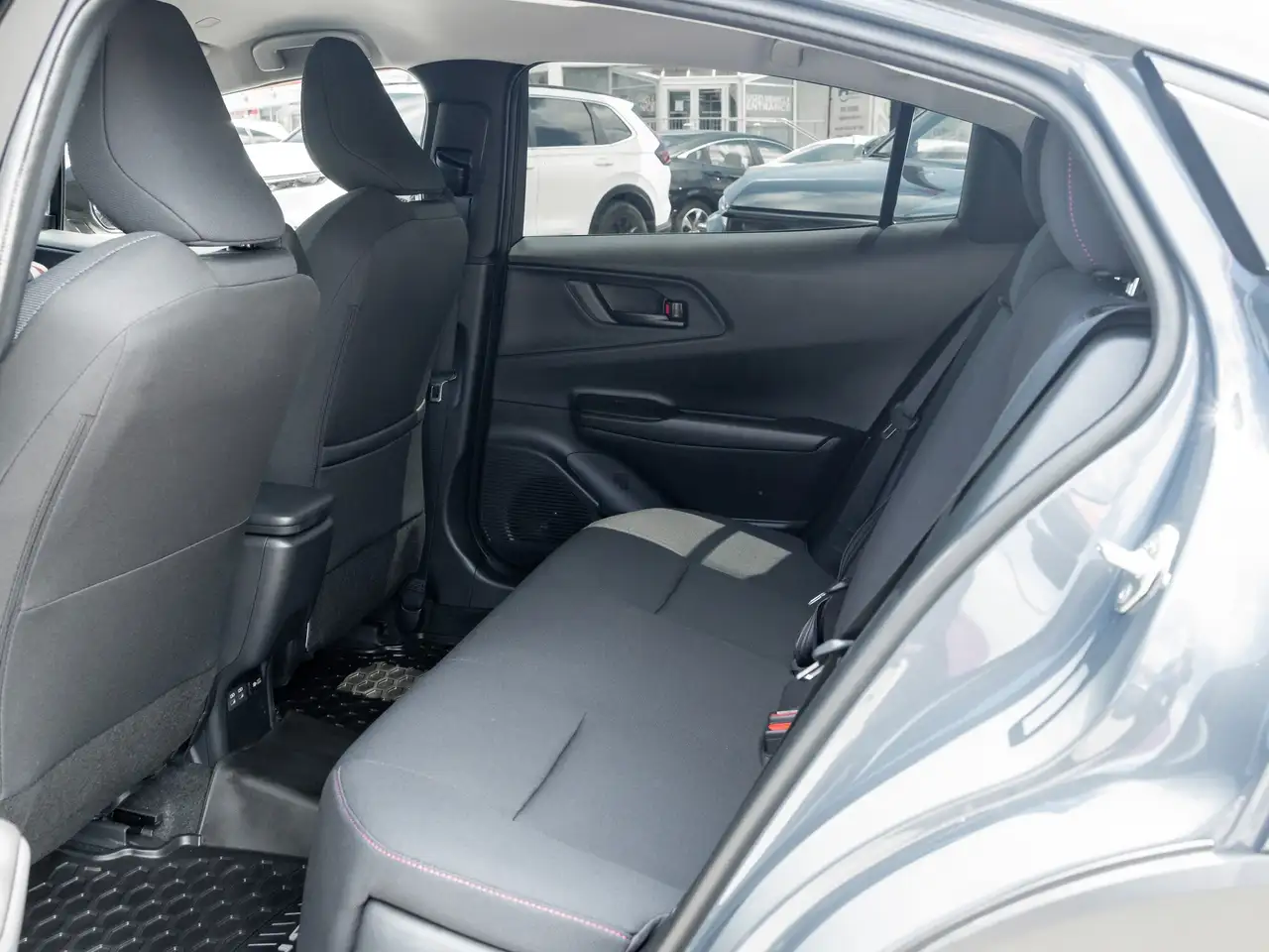 Toyota Prius снимка Toyota Prius