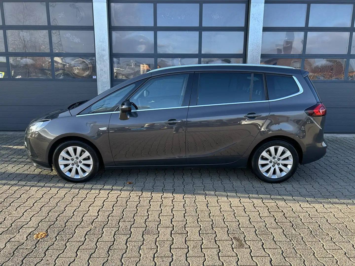 Opel Zafira Tourer 1.6 Turbo 170pk Cosmo Gris - 2