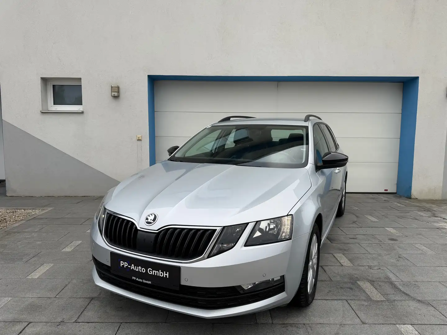 Skoda Octavia Ambition Grau - 2