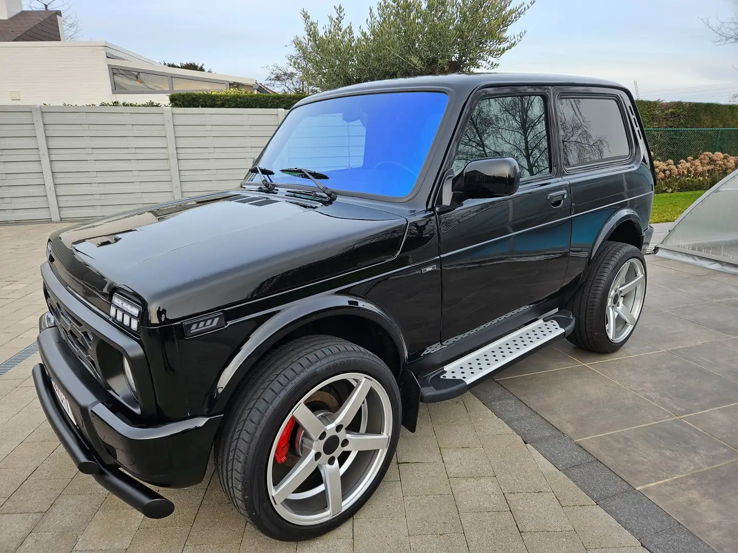 Lada Niva Niva 4x4 Pur Zwart - 2