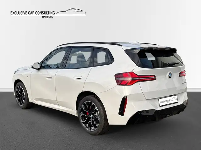BMW X3 view 4