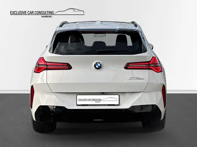 BMW X3 view 5