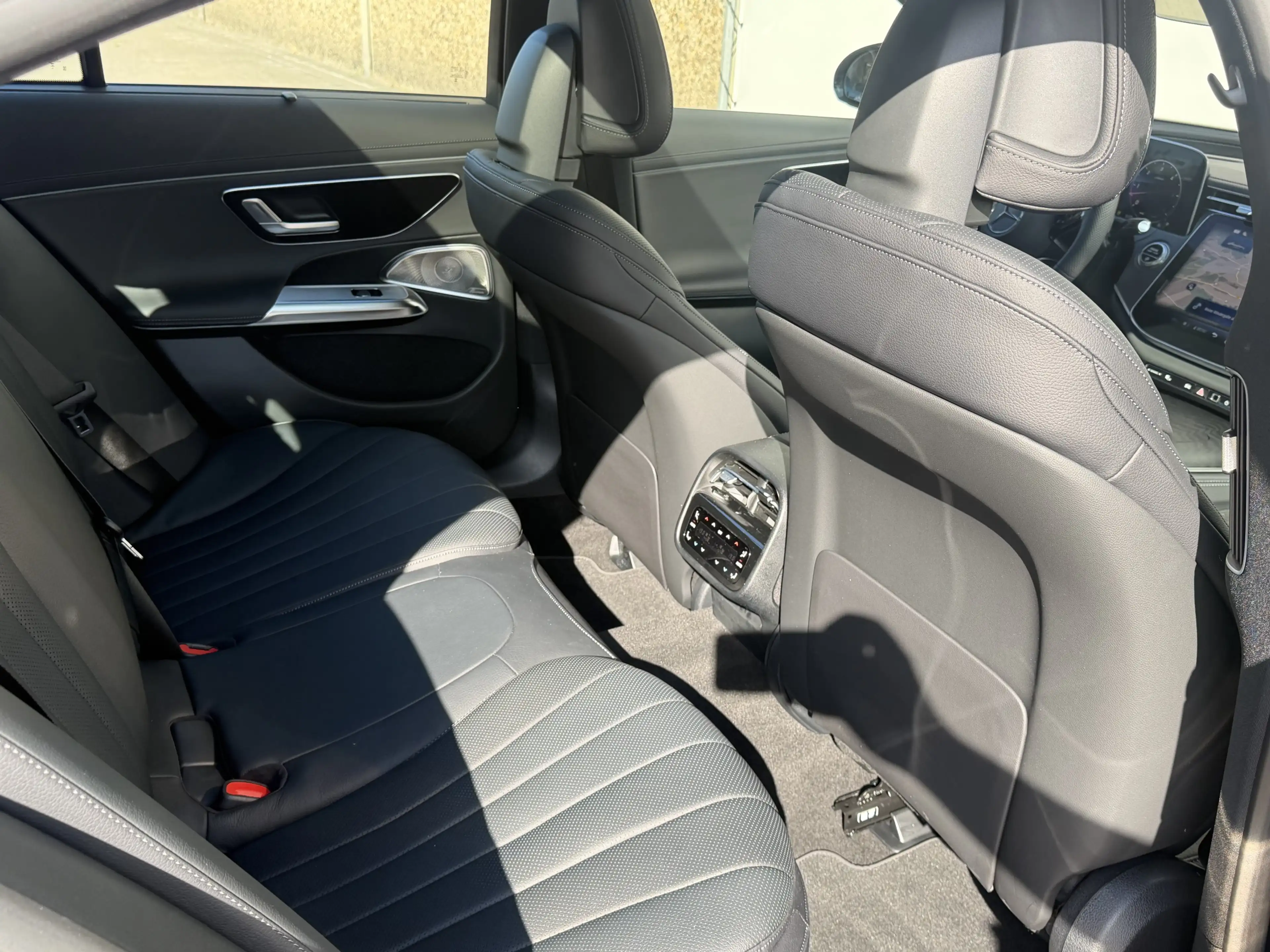 Mercedes-Benz E 450 d 4M AMG Line Premium Plus | UPE:119.697€ — photo 9