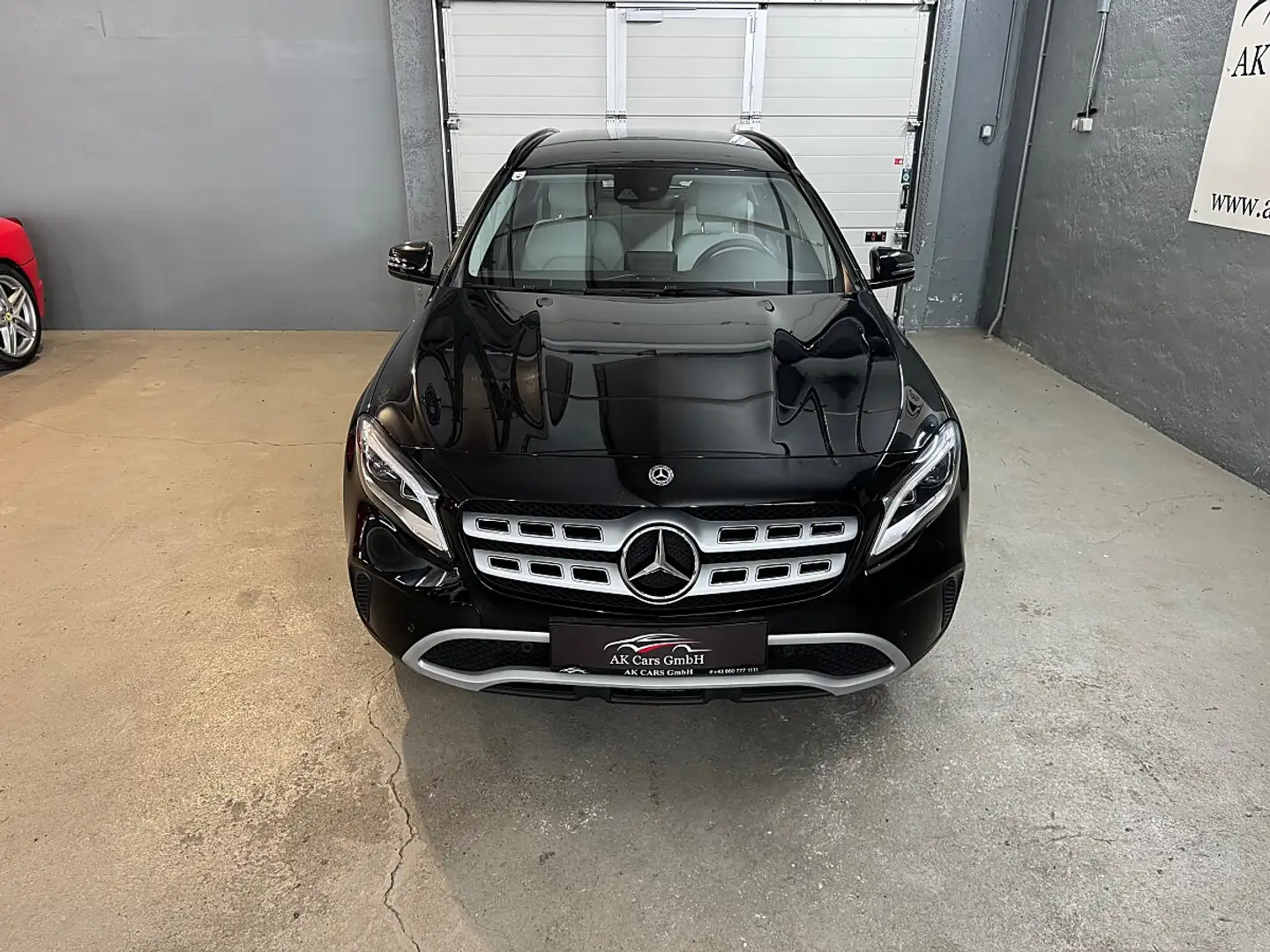 Mercedes-Benz GLA 200 Aut.*1-Besitz*Navi*Kamera*Memory* Schwarz - 2