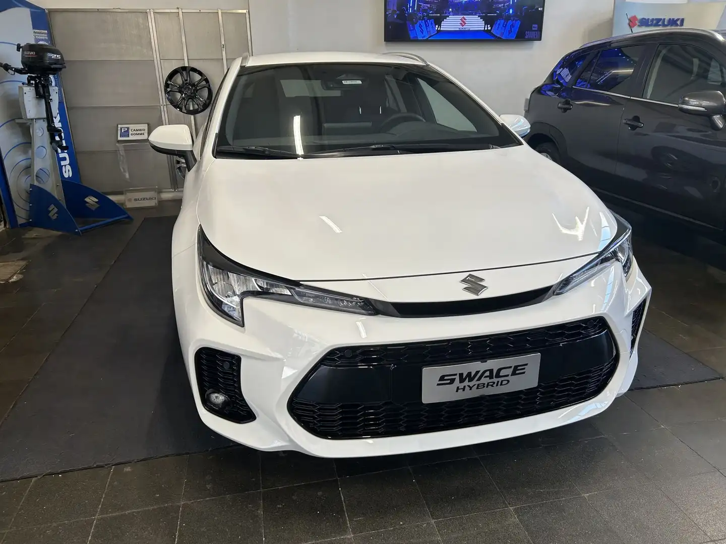 Suzuki Swace Swace 1.8 Hybrid E-CVT 2WD Cool Blanc - 1