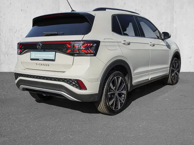 Volkswagen T-Cross view 4