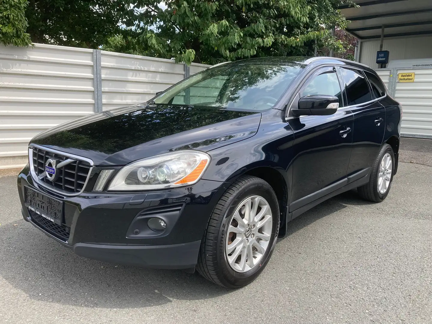 Volvo XC60 D5 AWD Summum --- Xenon - Sitzheizung - Leder --- Zwart - 1