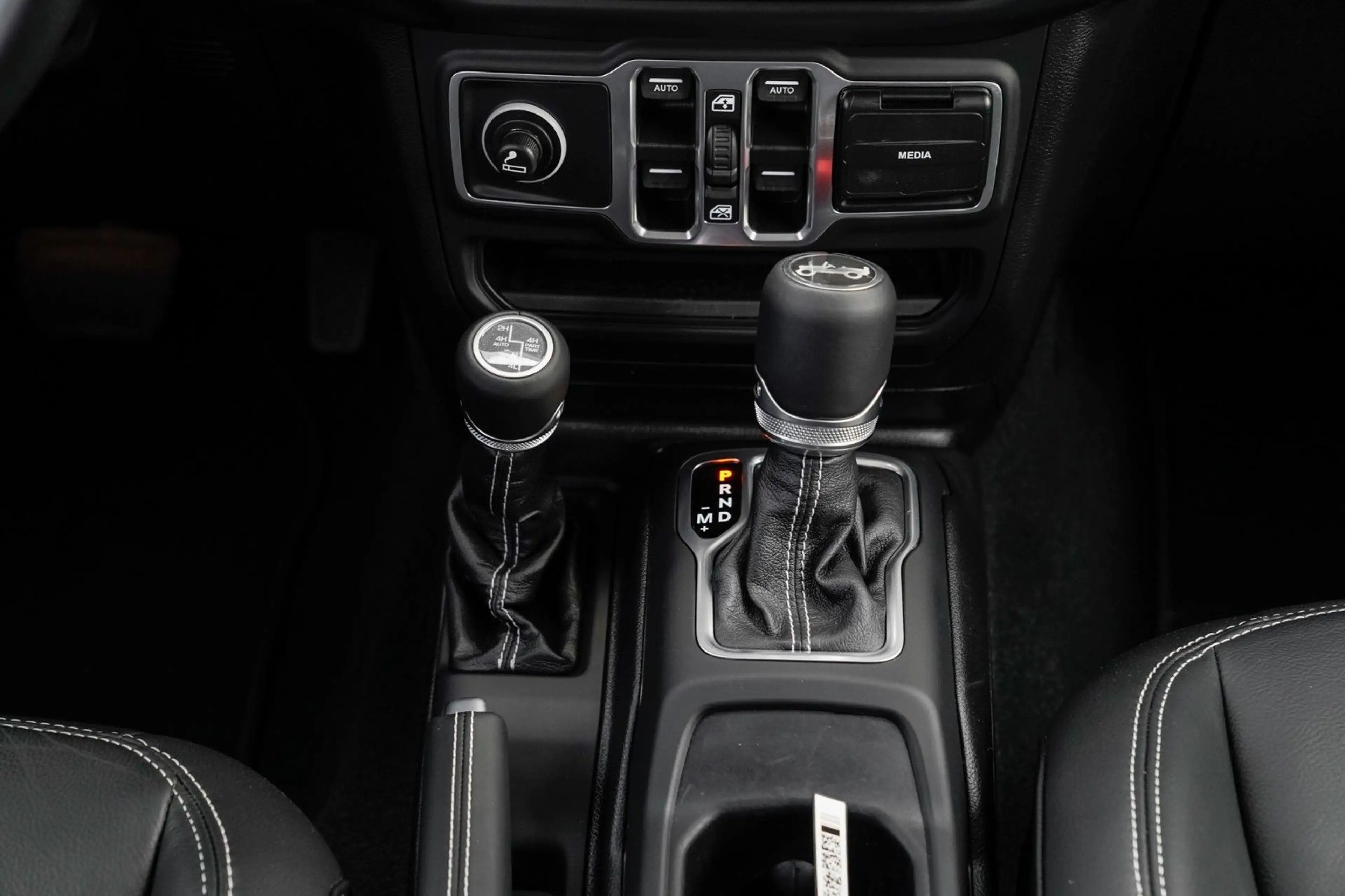 Jeep Wrangler Unlimited Sahara 2.2 CRDi *Alpine*AHK* — photo 15
