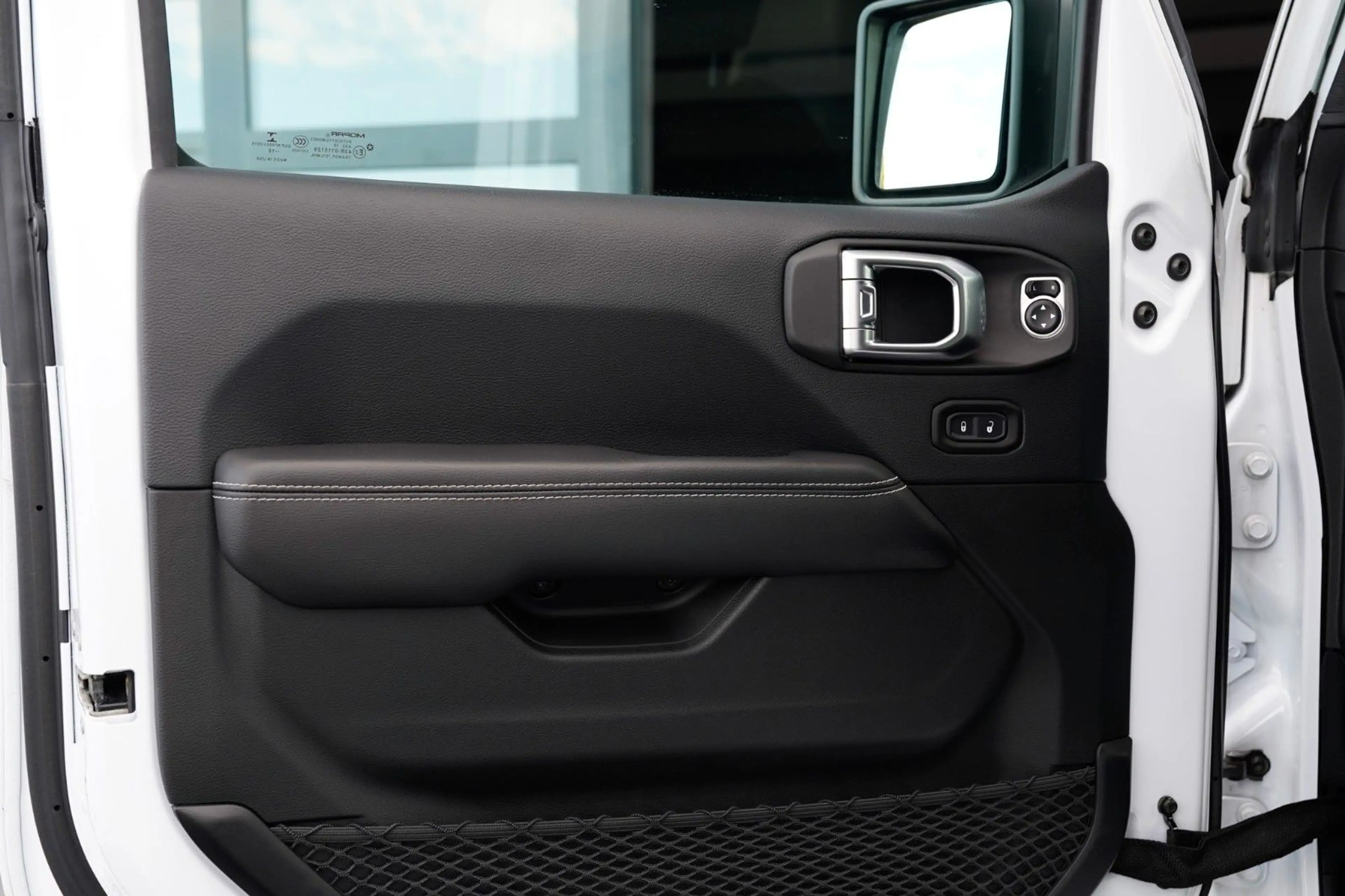 Jeep Wrangler Unlimited Sahara 2.2 CRDi *Alpine*AHK* — photo 9