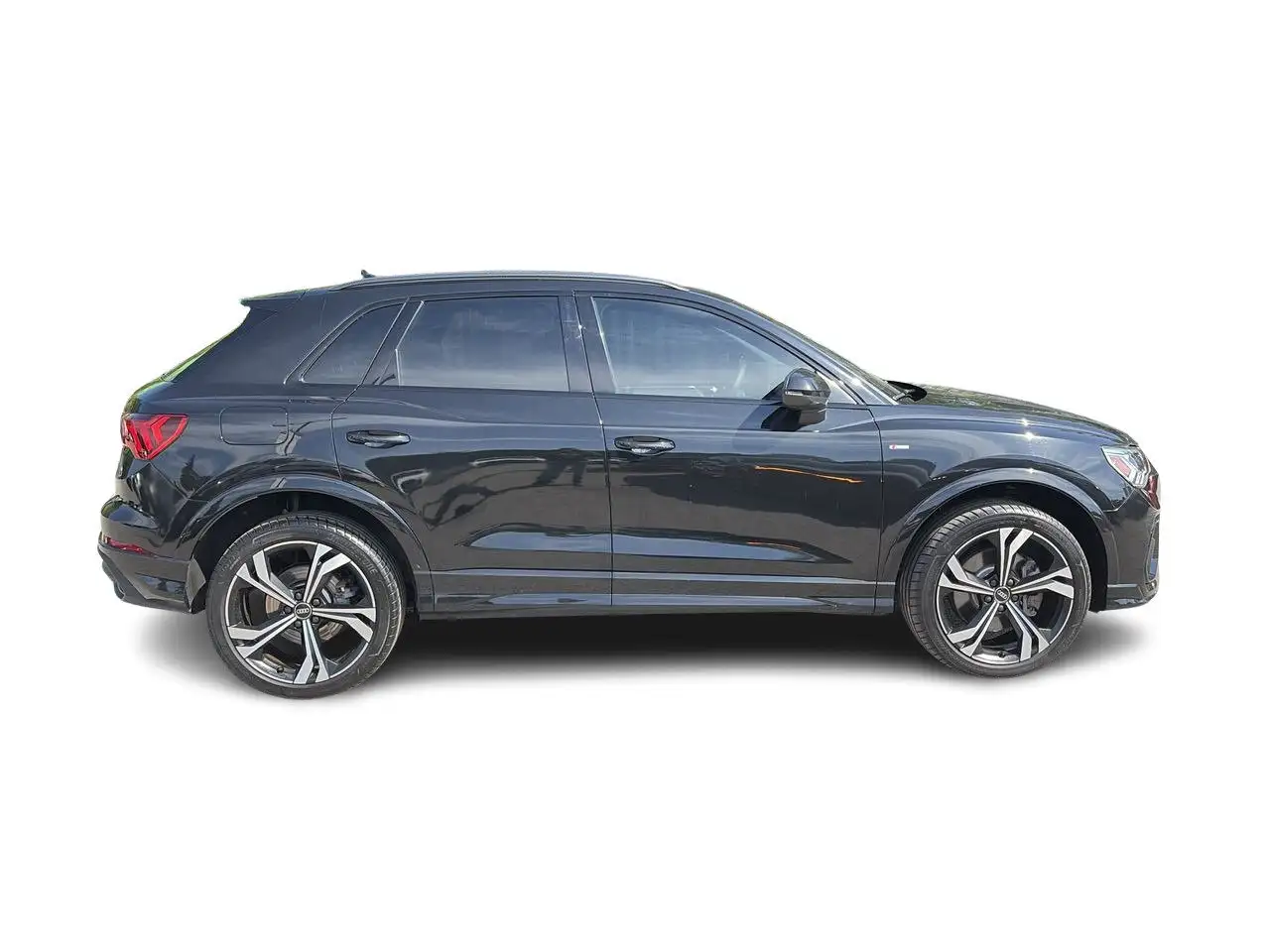 Audi Q3 photo Audi Q3