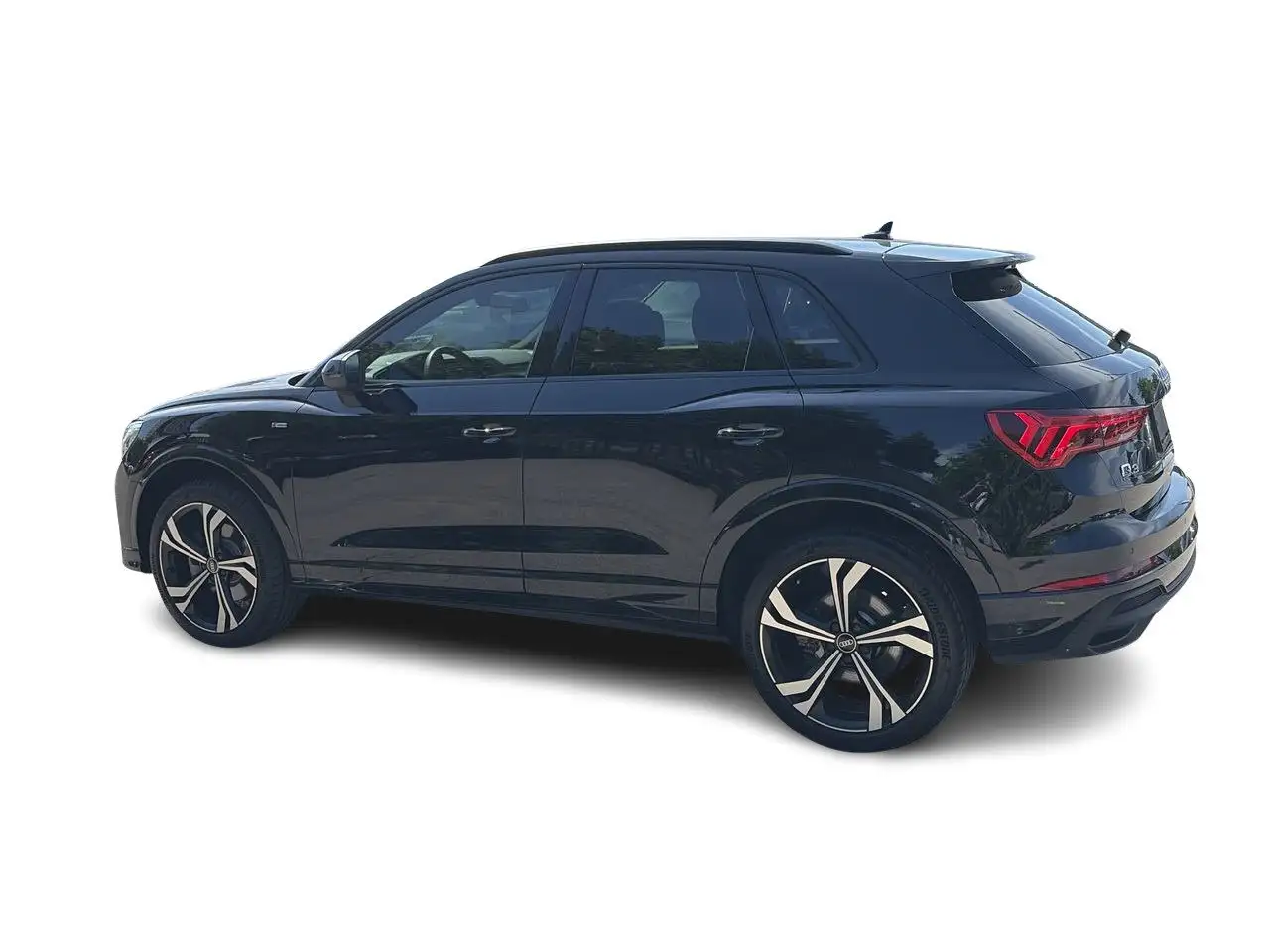 Audi Q3 photo Audi Q3