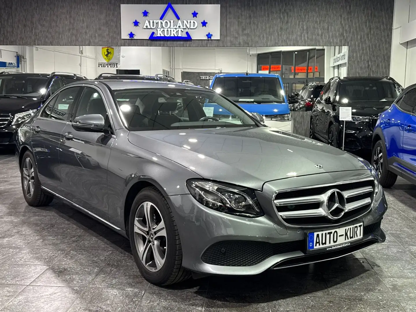 Mercedes-Benz E 200 Avantgarde*Navi*RFK*Multibeam*Automatik Grau - 1
