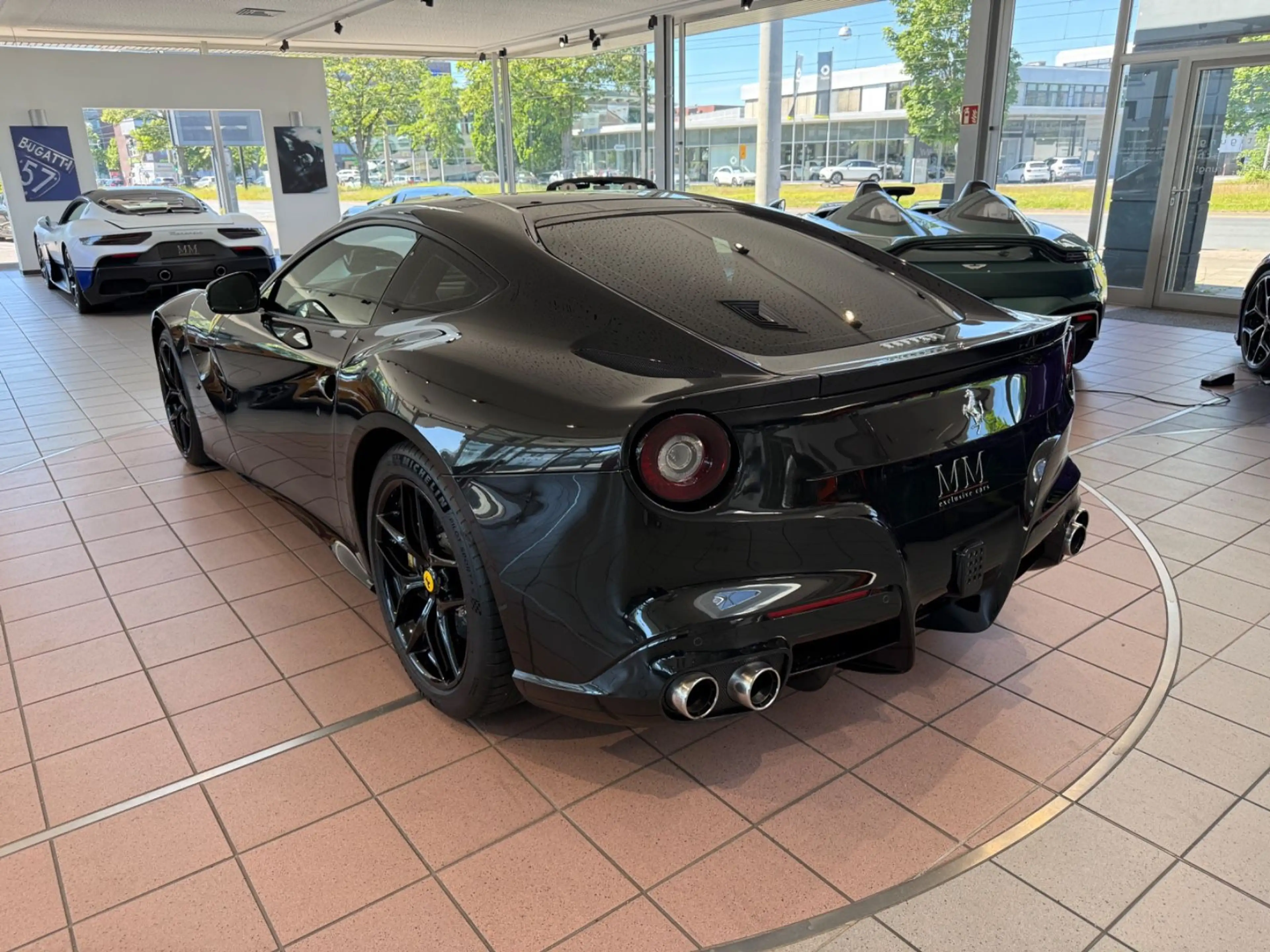 Ferrari F12 Berlinetta — photo 6