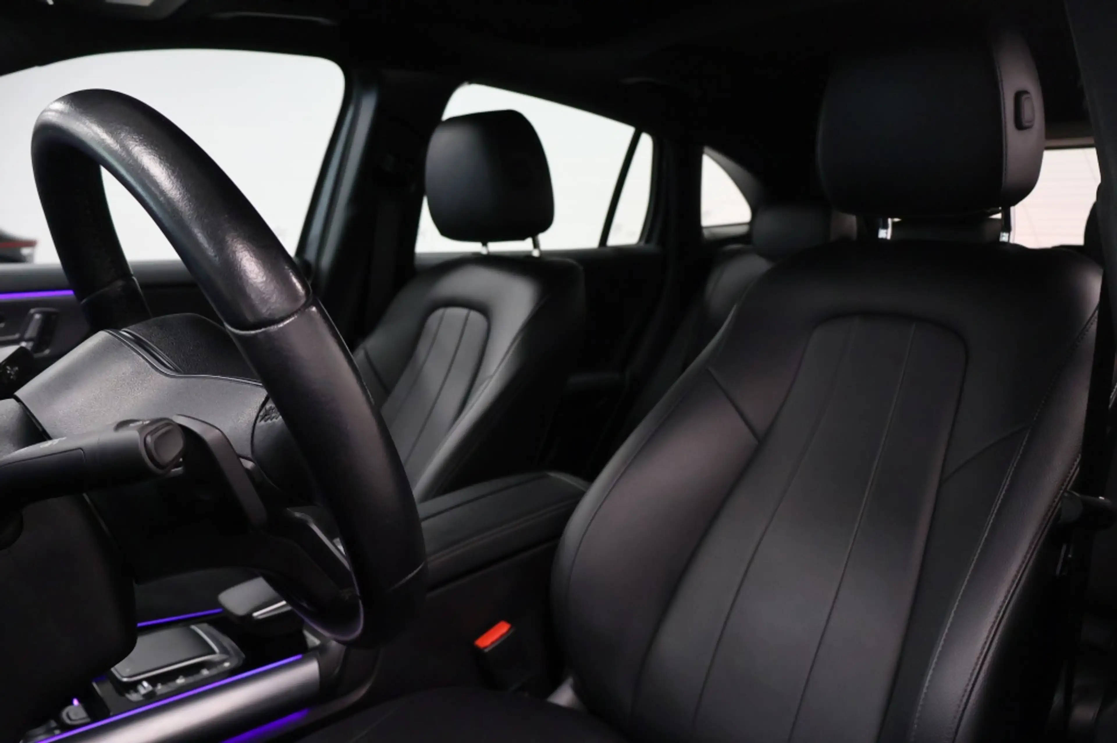 Mercedes-Benz GLA 180 Business Solution Luxury | PANO — photo 5