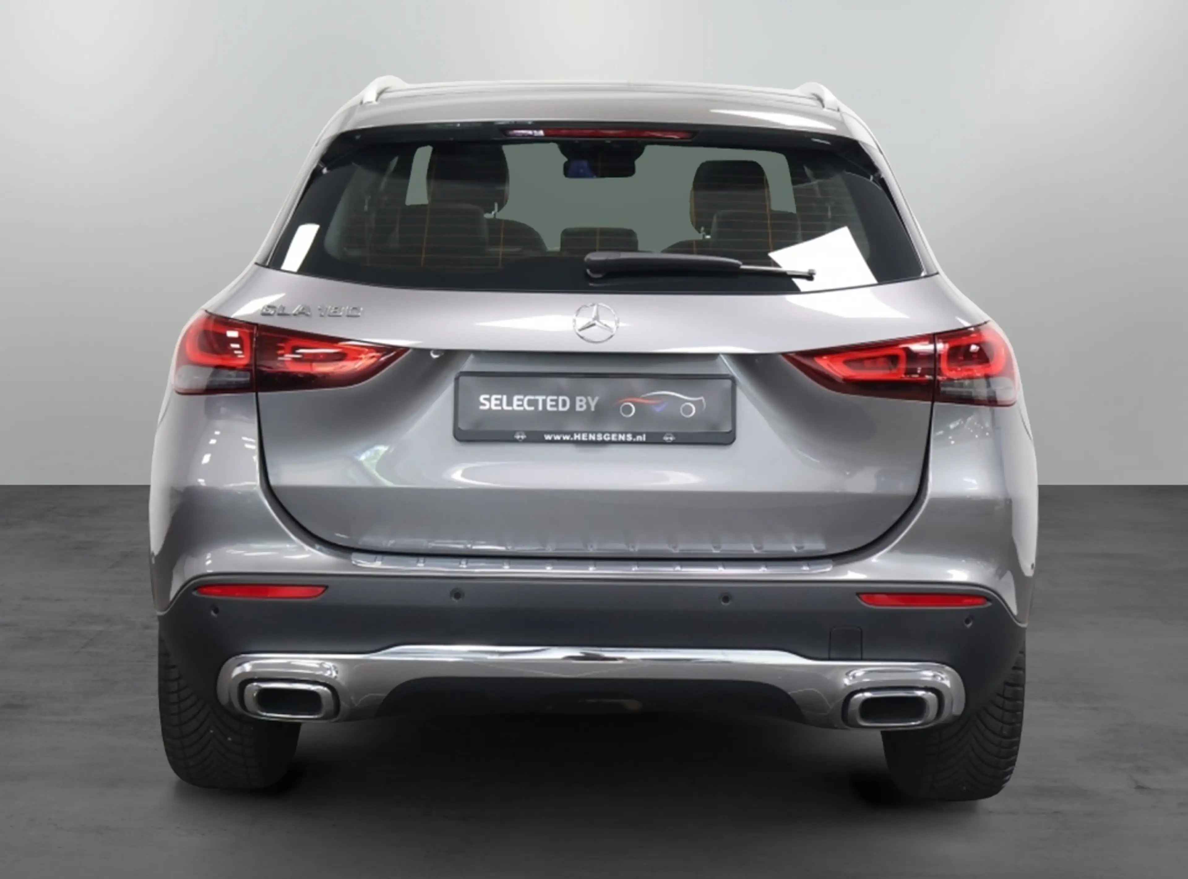 Mercedes-Benz GLA 180 Business Solution Luxury | PANO — photo 4