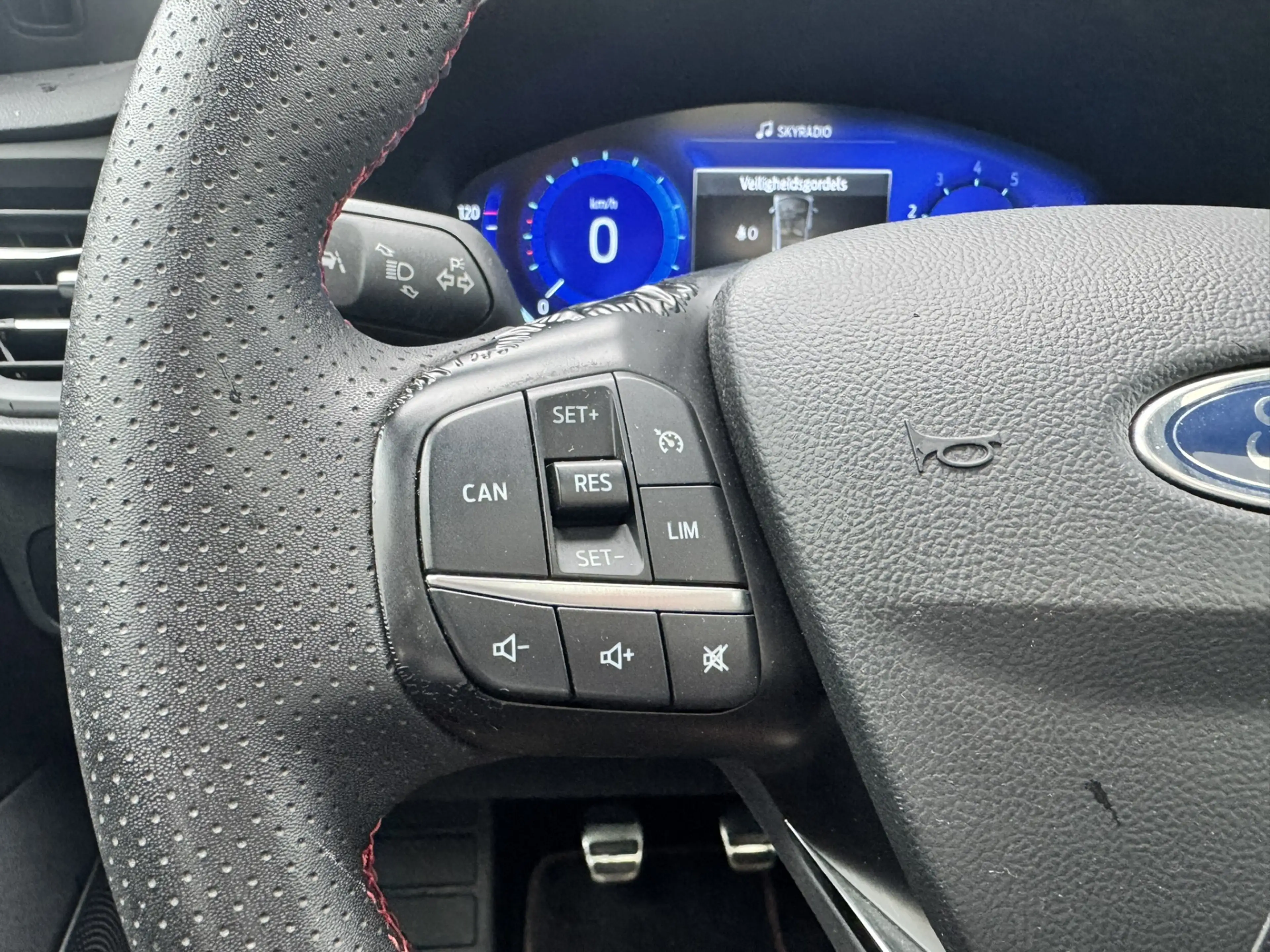 Ford Focus 1.0 EcoBoost Hybrid ST Line X *Panoramadak*B&O*Cam — photo 19