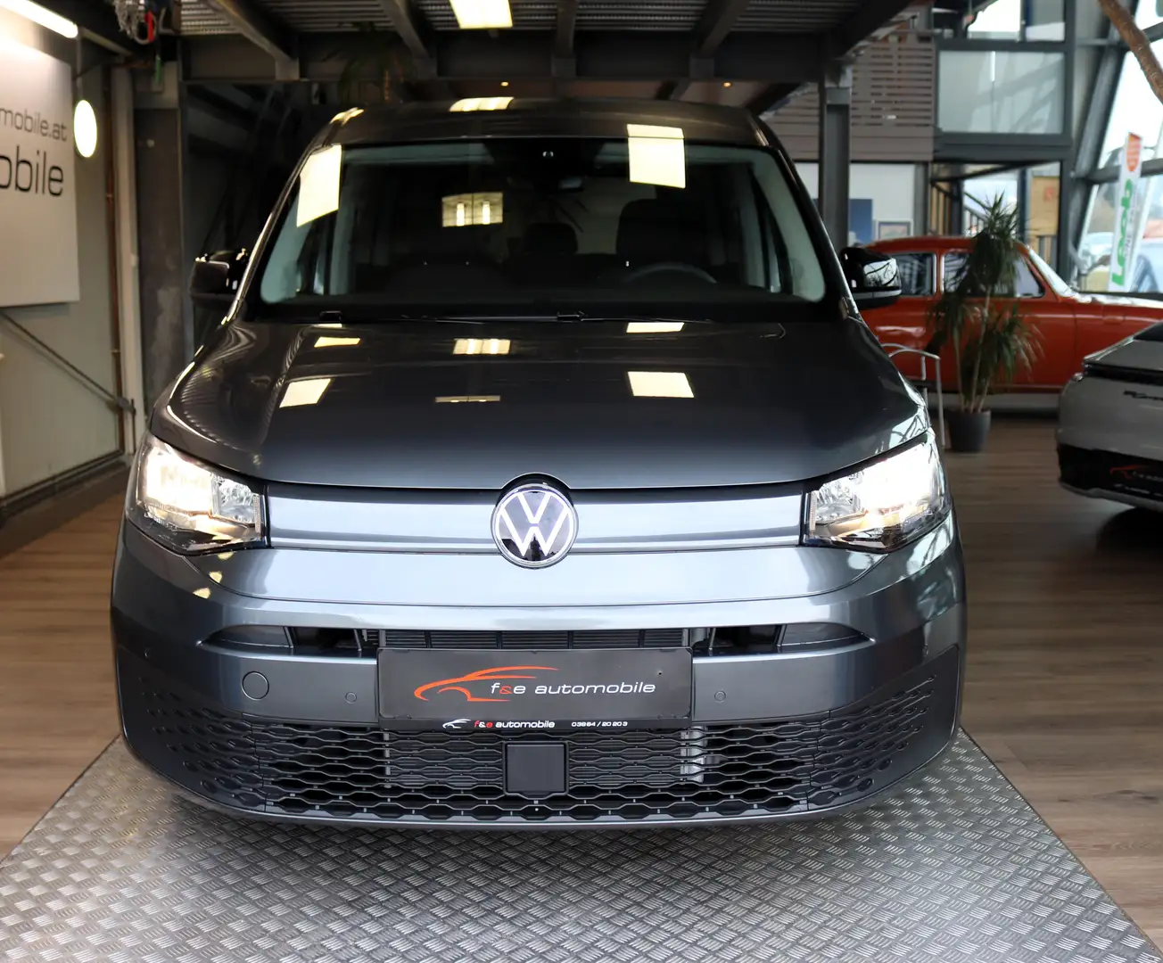 Volkswagen Caddy 2,0 TDI Gris - 2