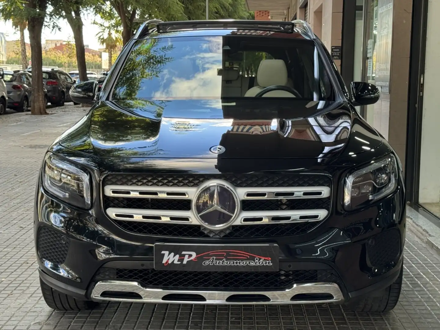 Mercedes-Benz GLB 200 200d 8G-DCT Negro - 2