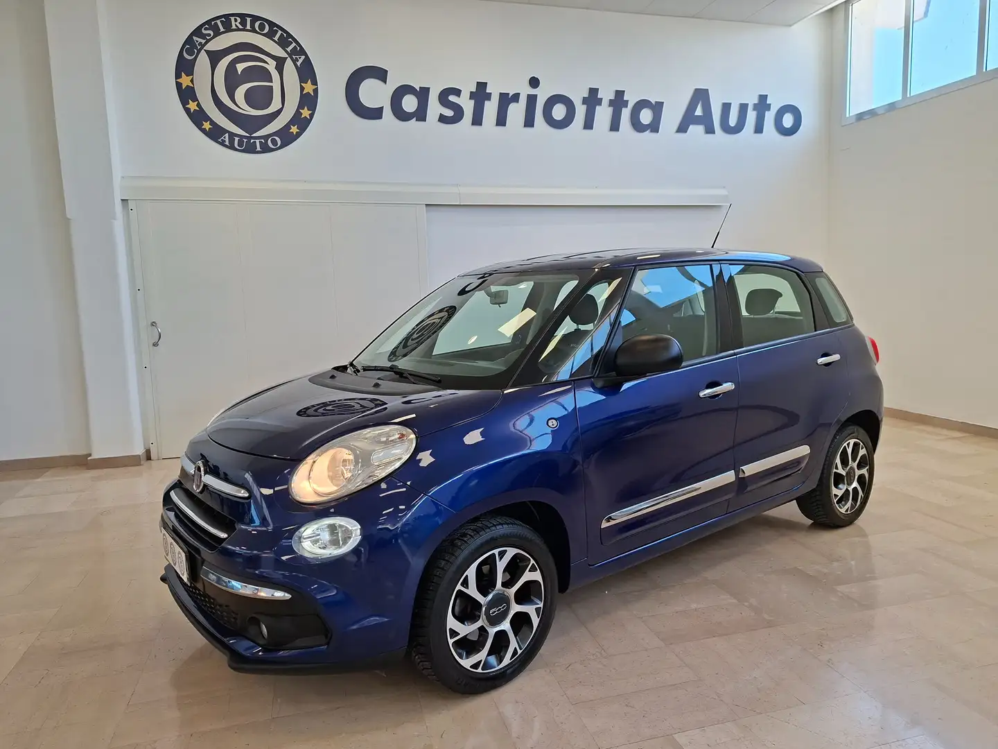 Fiat 500L 1.3 mjt Urban 95cv my19 con KM 78.400!!! Blau - 1