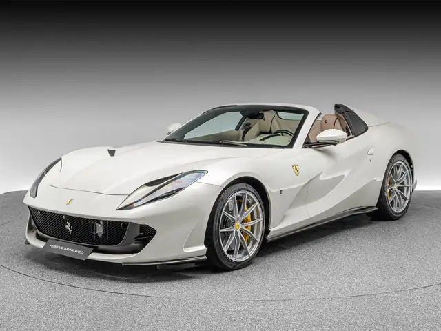 Ferrari 812