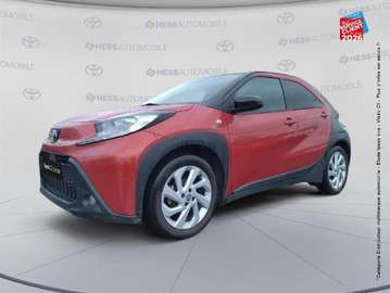 1.0 VVT-i 72ch Design S-CVT Camera