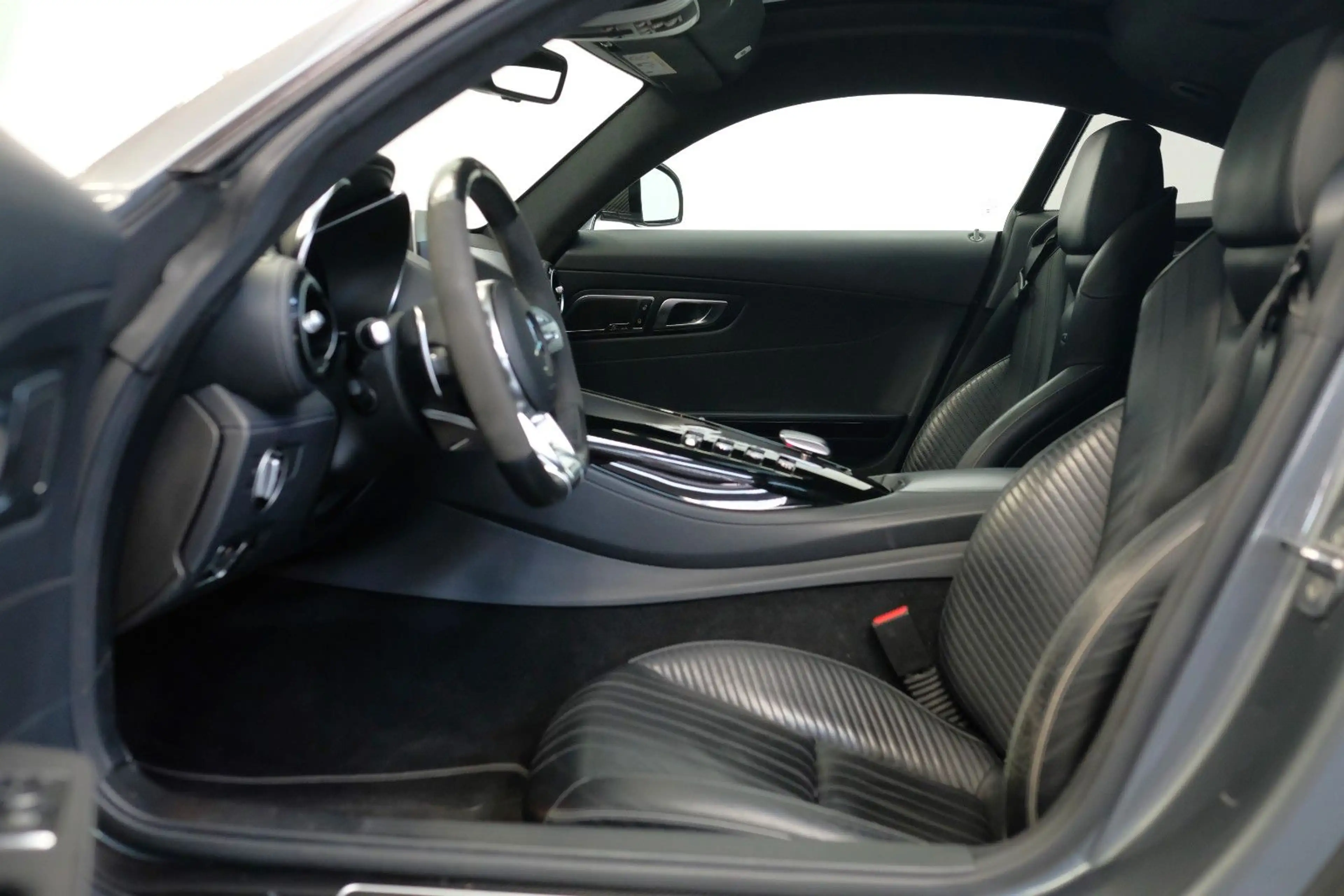 Mercedes-Benz AMG GT Coupe/CARBON/RIDE/PANO/BURMESTER — photo 13