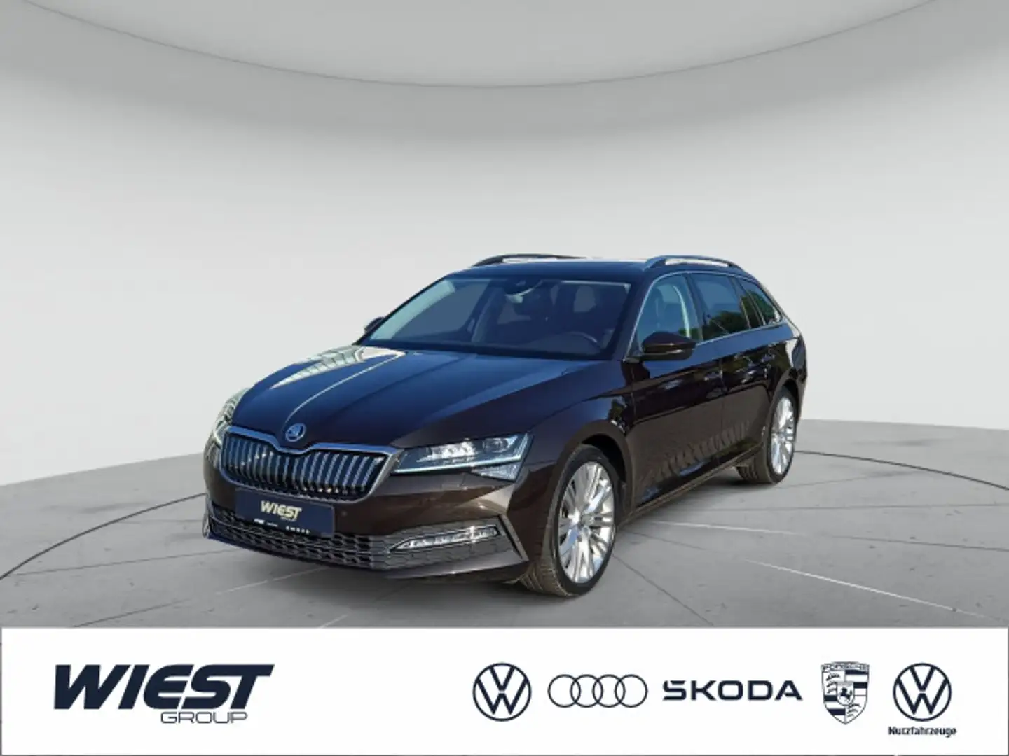 Skoda Superb Combi Style iV 1.4 TSI DSG, ACC/AHK/STHZG Braun - 1