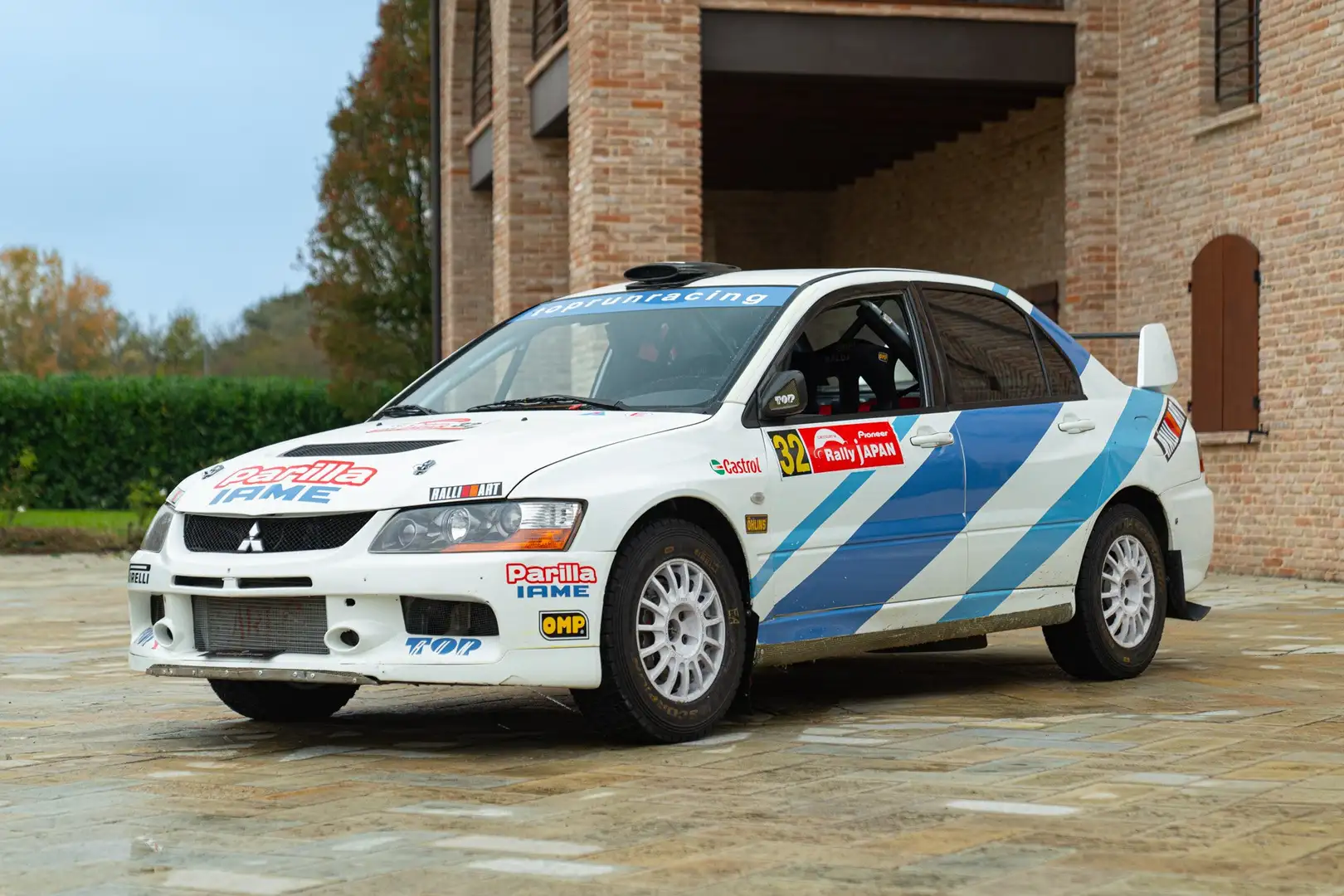 Mitsubishi Lancer EVOLUTION IX Gr. N4 Blanc - 1