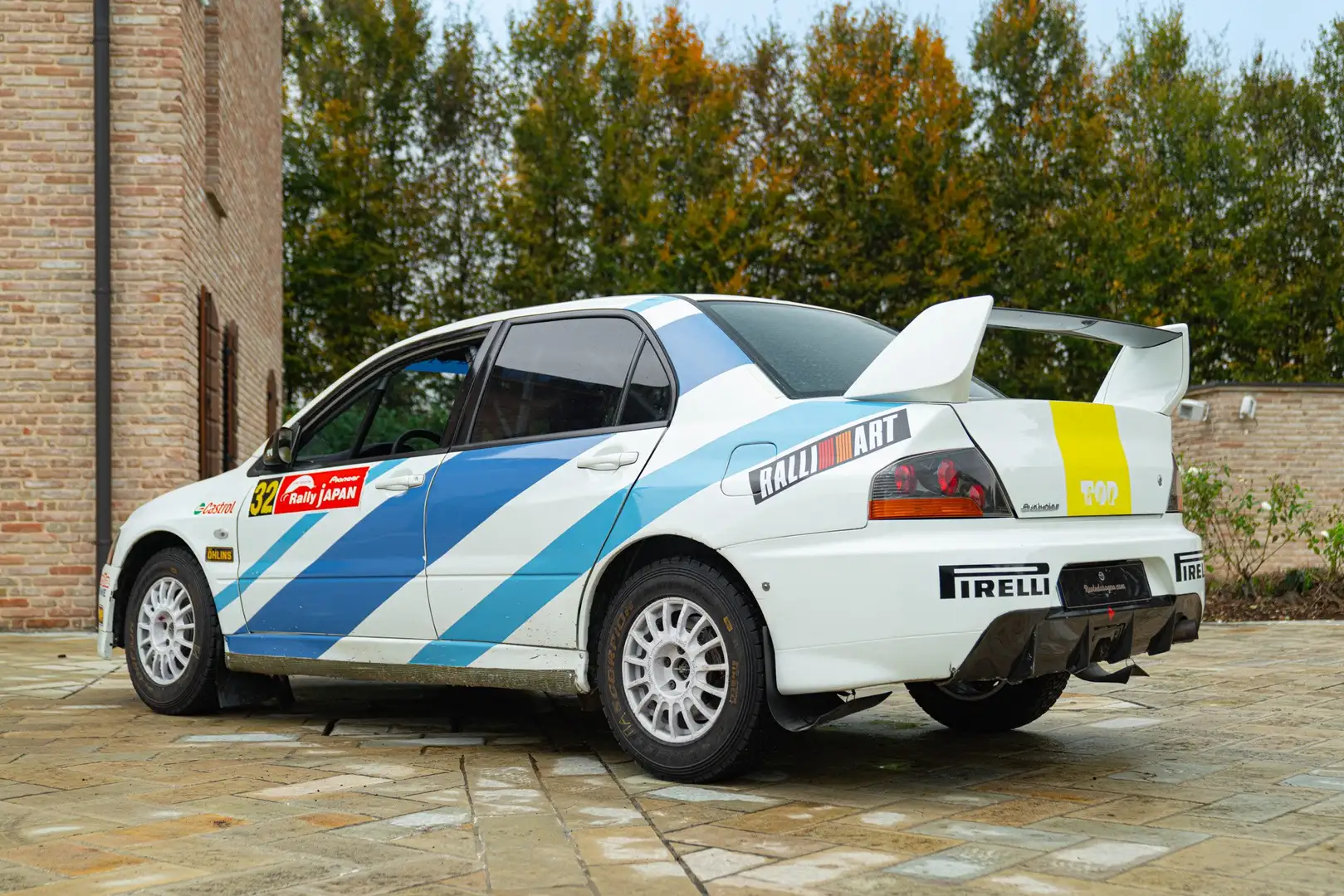 Mitsubishi Lancer EVOLUTION IX Gr. N4 Blanc - 2