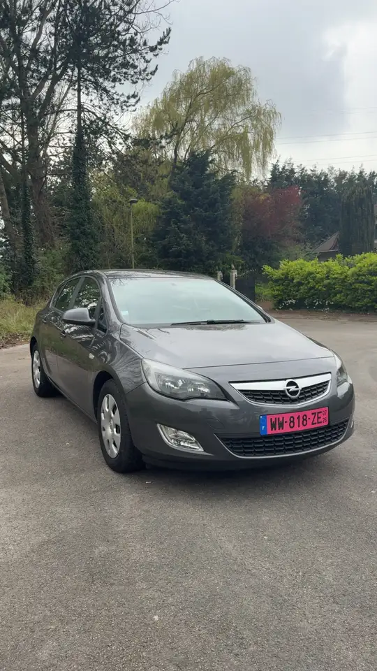 Opel Astra 1.7 CDTI 130 ch FAP Start/Stop ecoFLEX C