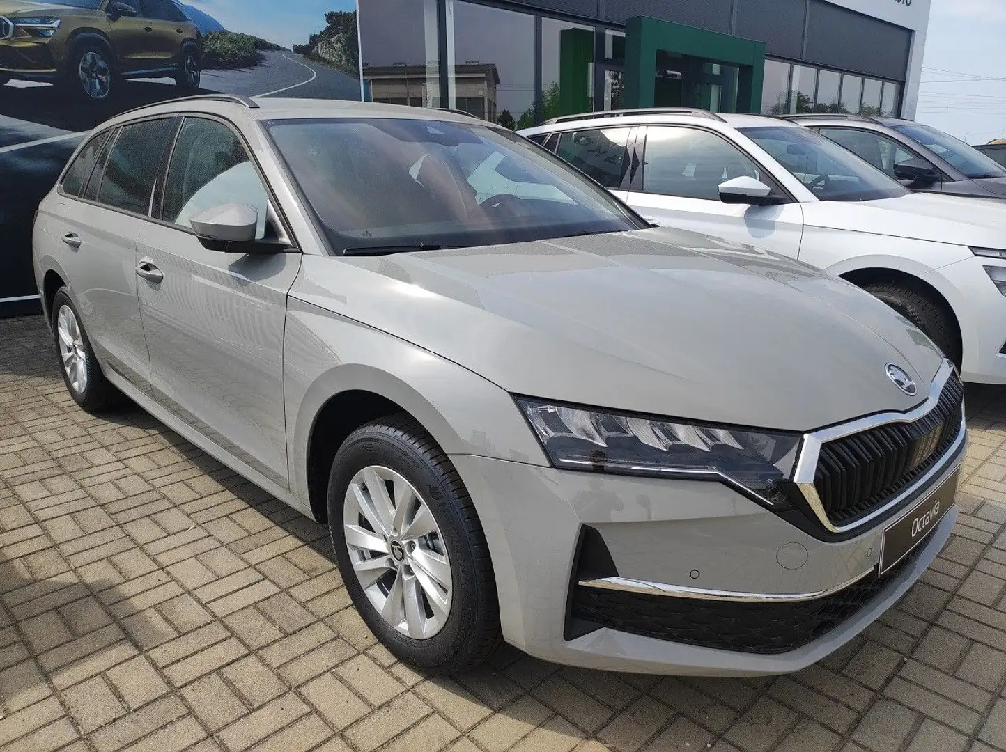 Skoda Octavia Combi 2,0 TDi DSG Selection AHK Lade Kam Grijs - 1