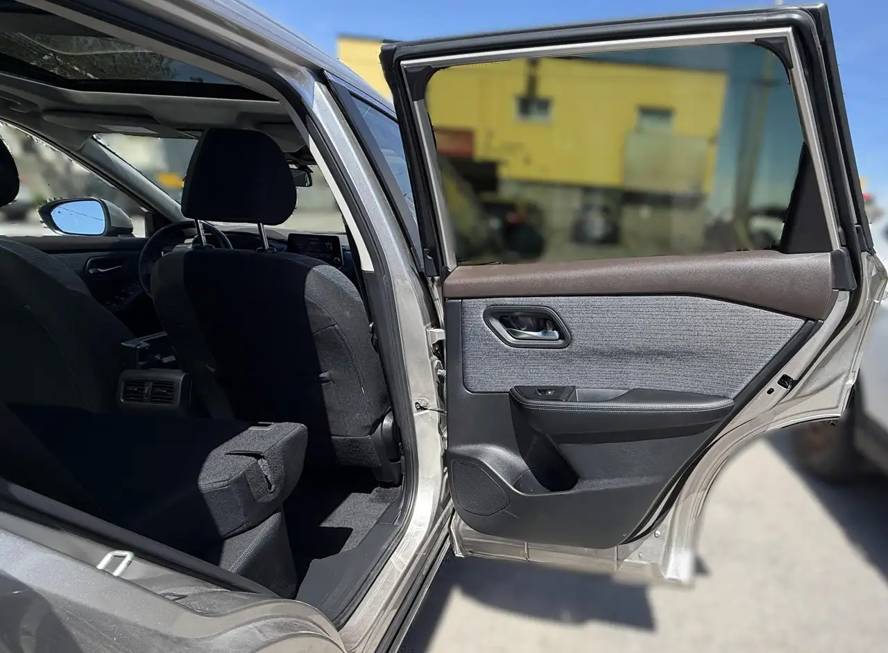 Nissan Rogue снимка Nissan Rogue