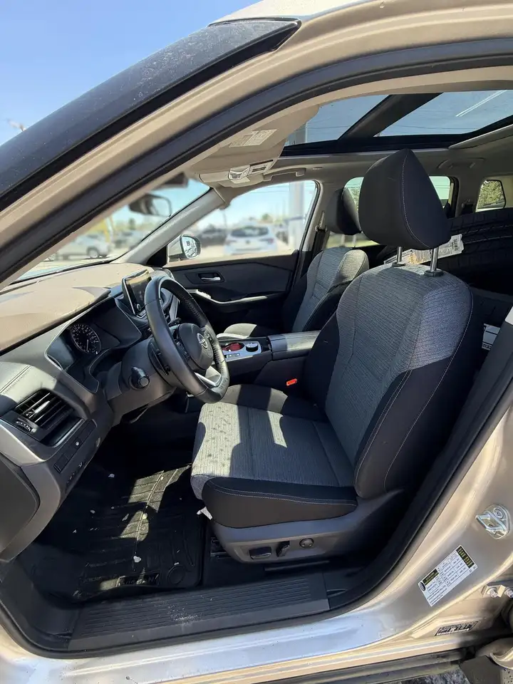 Nissan Rogue снимка Nissan Rogue