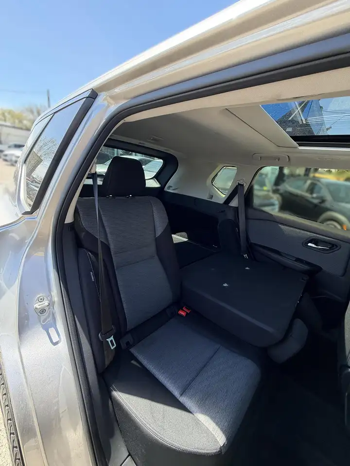 Nissan Rogue снимка Nissan Rogue