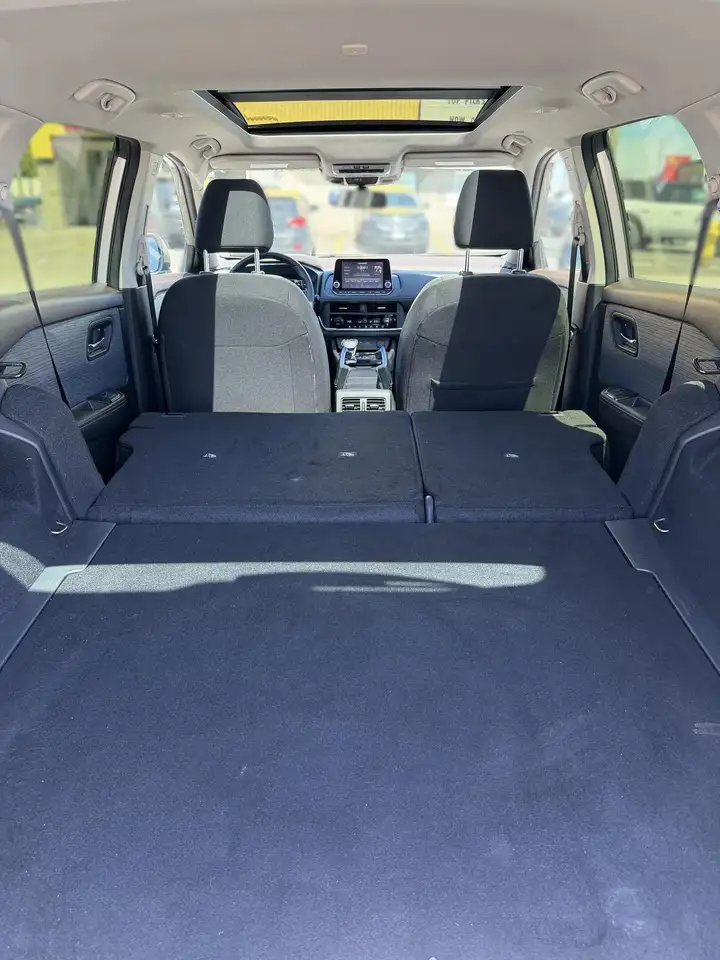 Nissan Rogue снимка Nissan Rogue