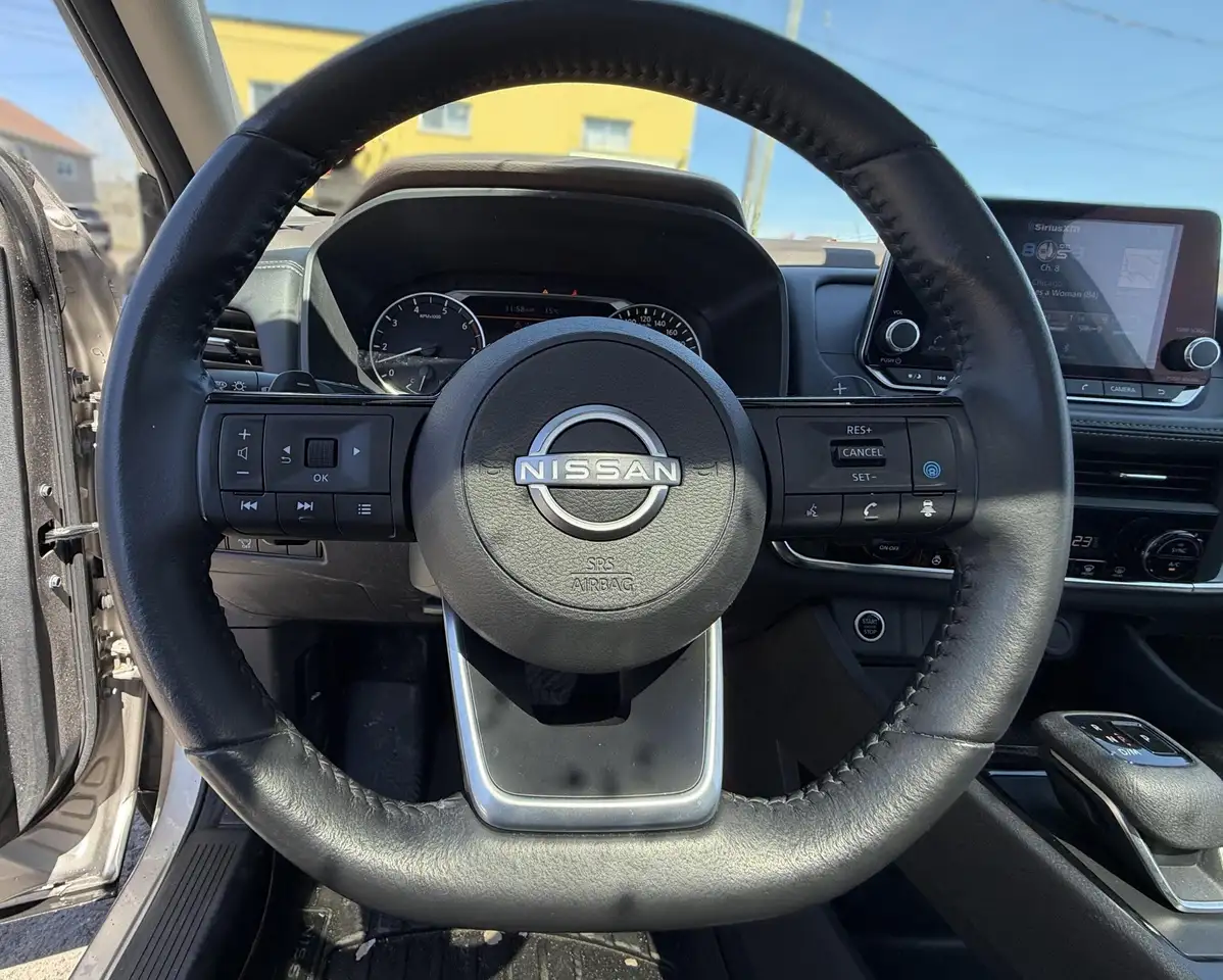 Nissan Rogue снимка Nissan Rogue