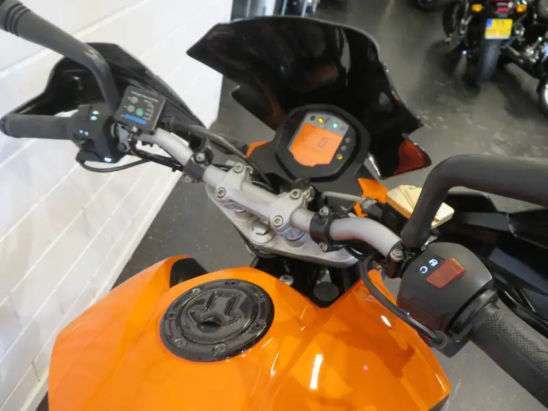 KTM 125 Duke - foto 5