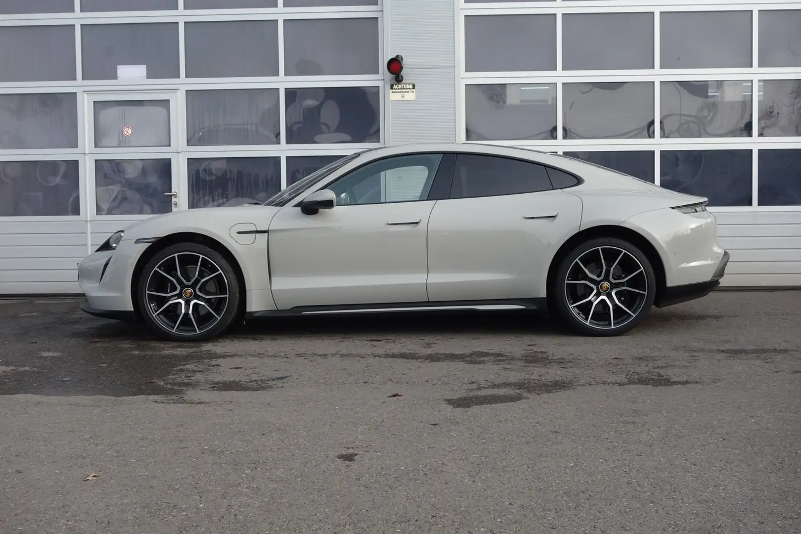 Porsche Taycan 4S Gris - 2