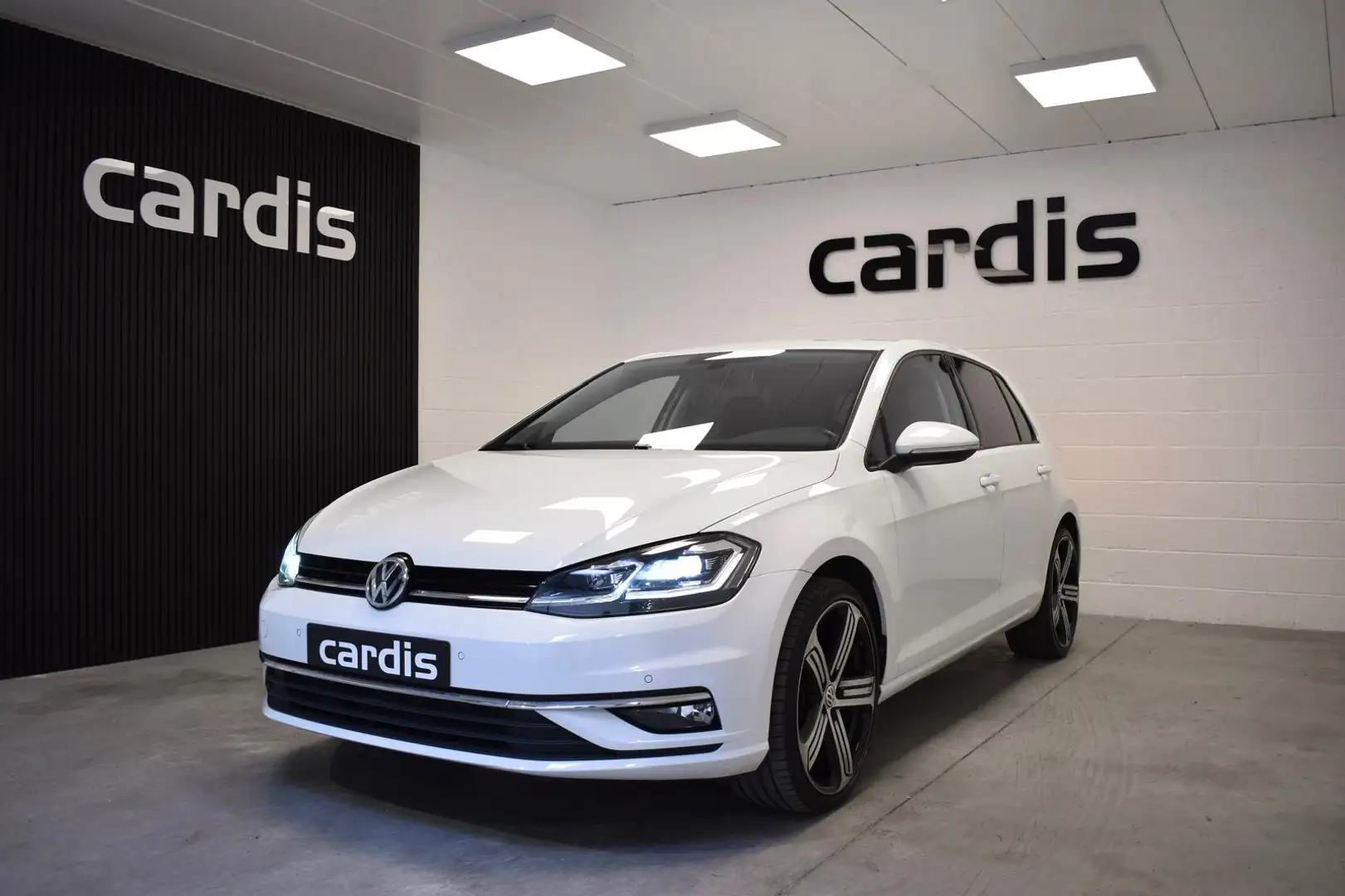 Volkswagen Golf 2.0 SCR TDi Life DSG Blanc - 1
