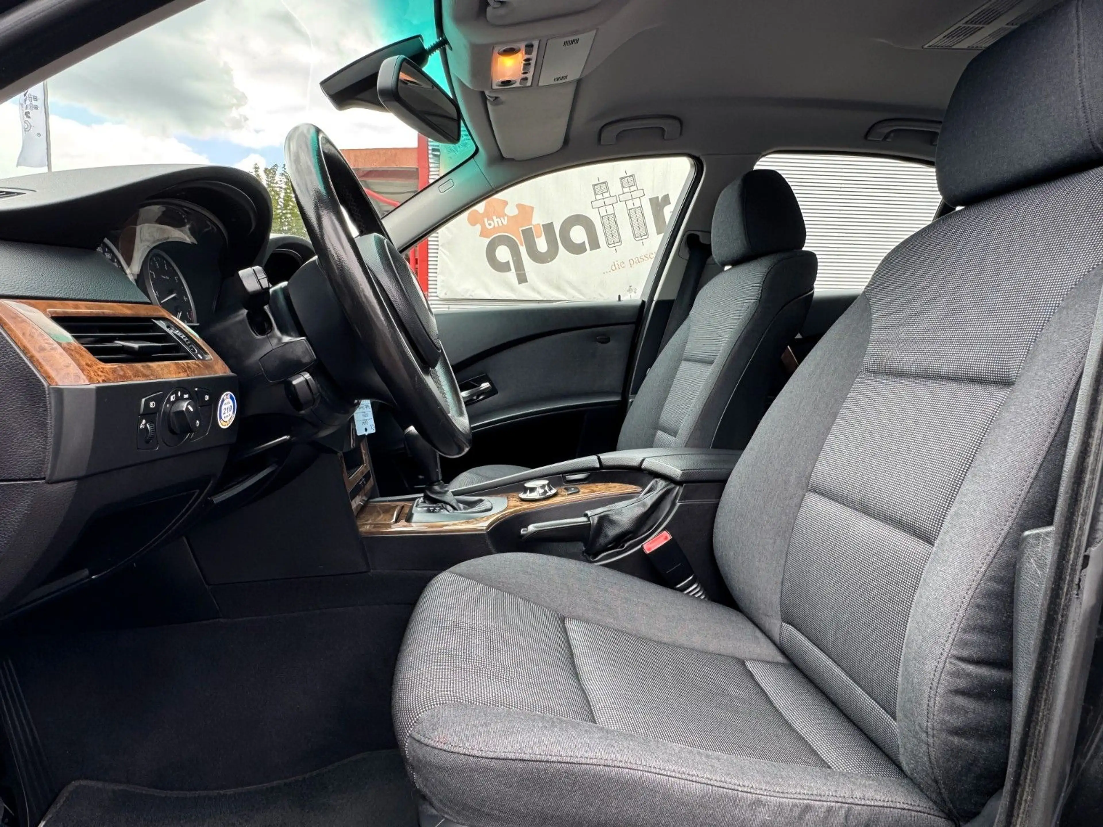 BMW 520 i Limo. Automatik *2.Hand/Navi/Xenon/Tempo.* — photo 9