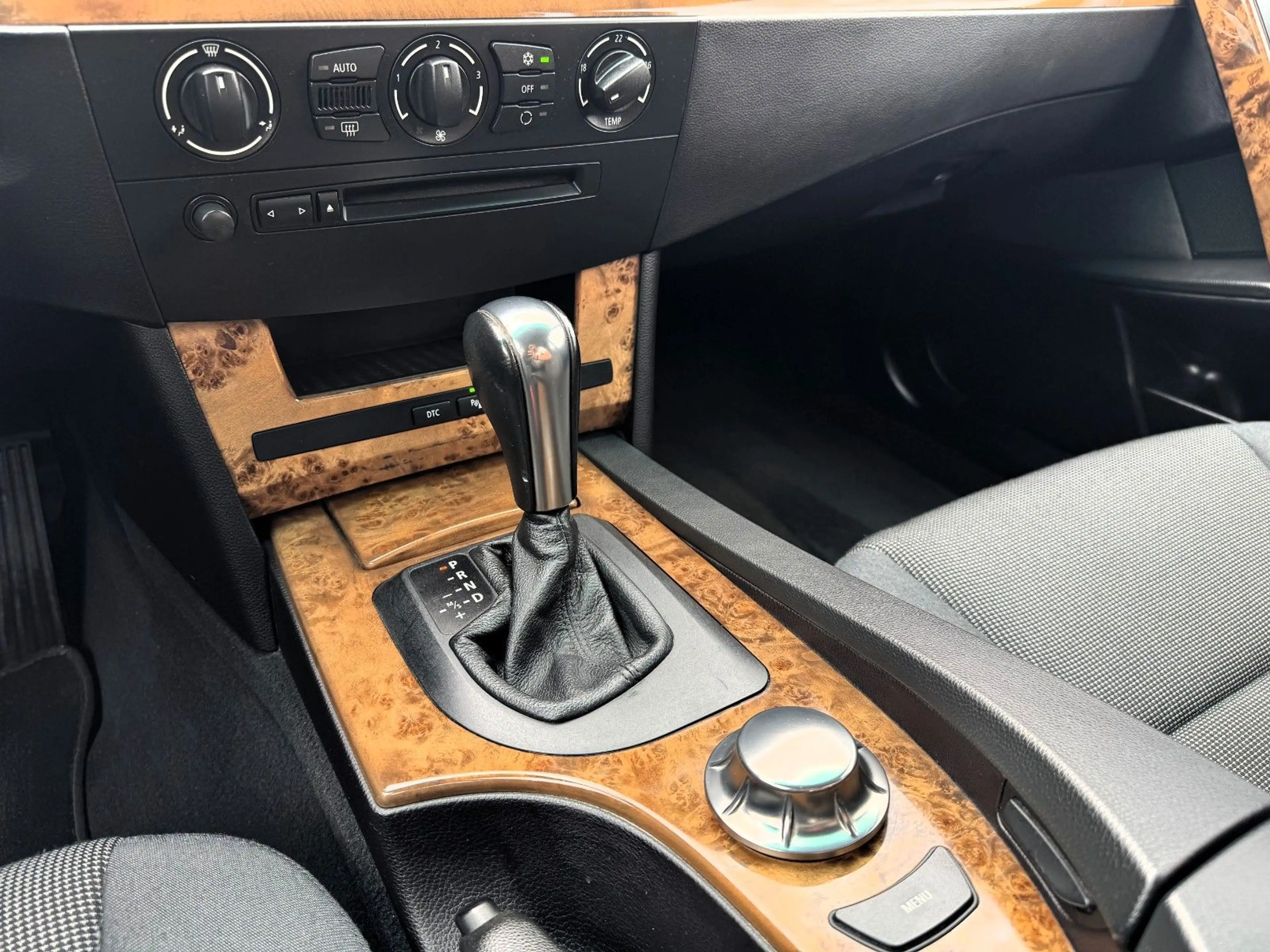 BMW 520 i Limo. Automatik *2.Hand/Navi/Xenon/Tempo.* — photo 14