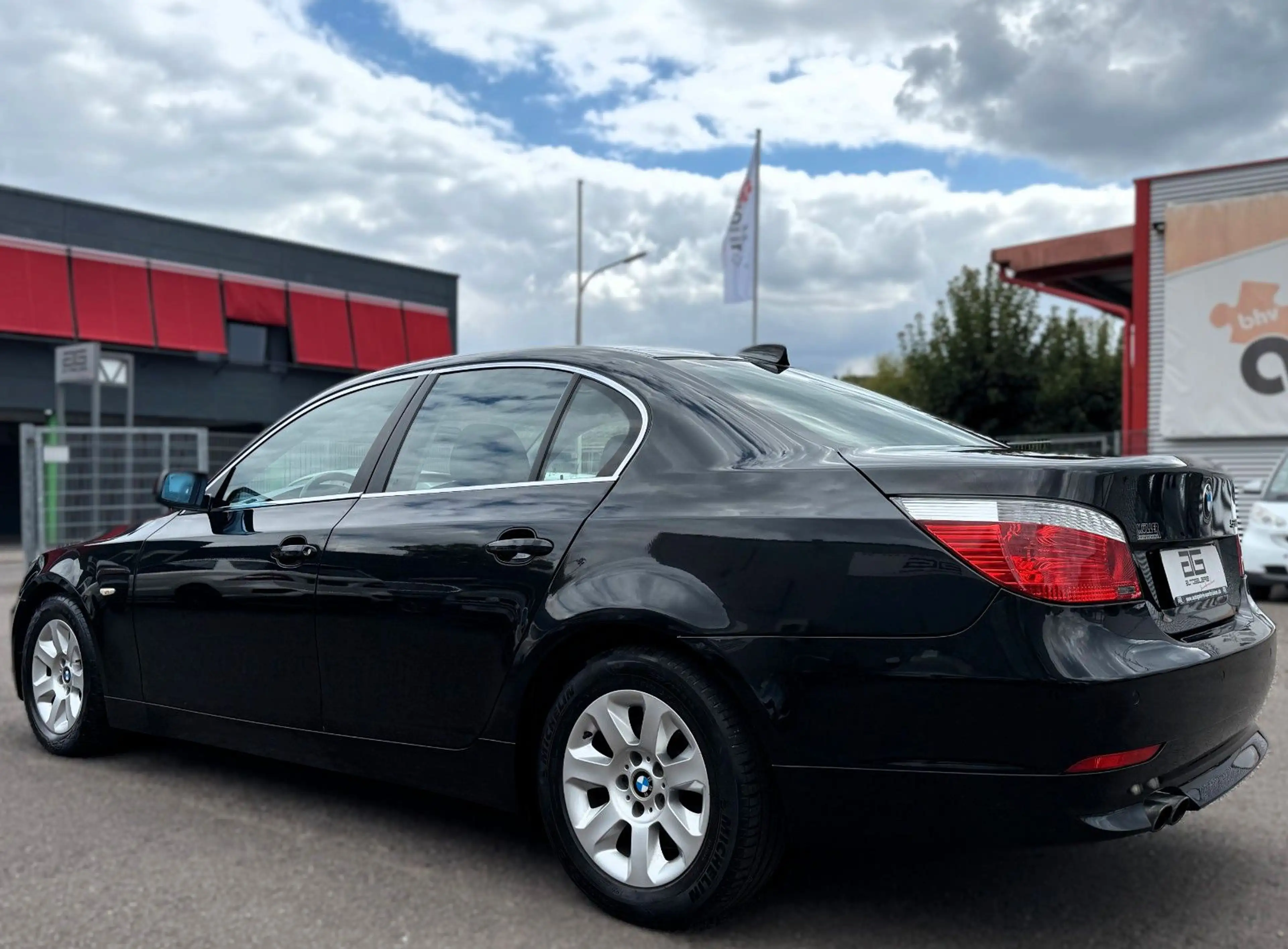 BMW 520 i Limo. Automatik *2.Hand/Navi/Xenon/Tempo.* — photo 4